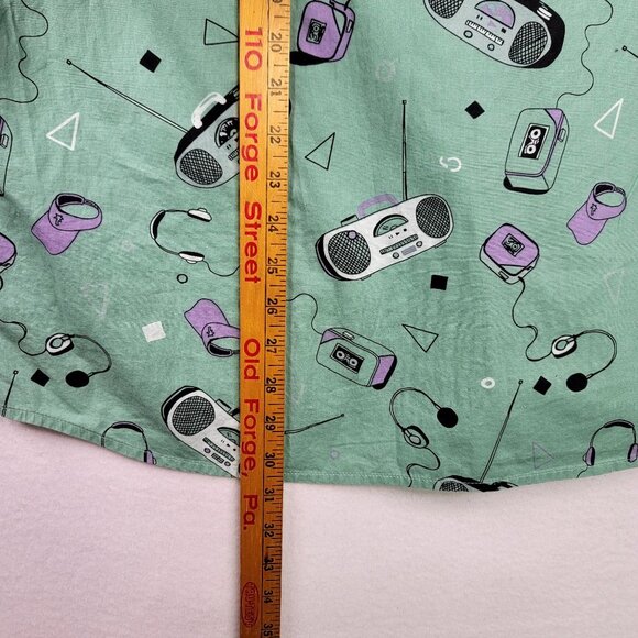 Urban Pipeline Men Awesomely Soft Button-Down Shirt XL Green Retro Print Walkman - Picture 7 of 8